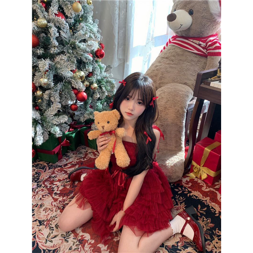 身形娇小甜妹