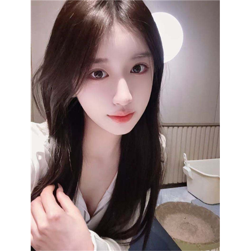 亲切小妈脸瑾悠