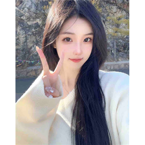 纯净素颜脸金琪琪