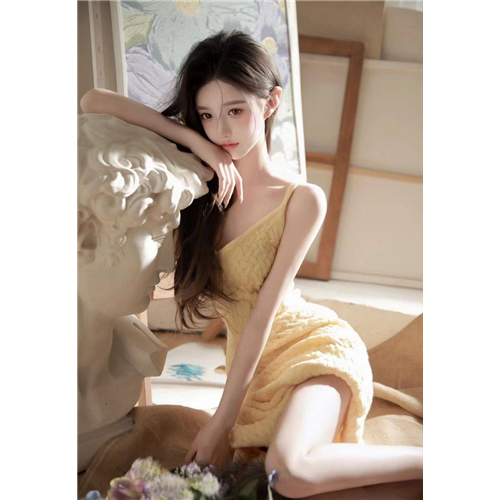 清纯气质学妹琪妮