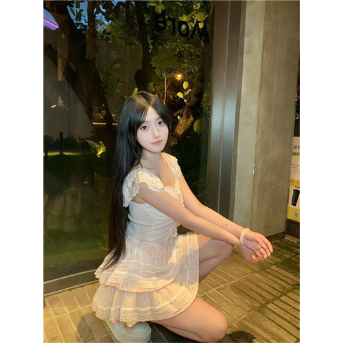 在校艺术生湾湾