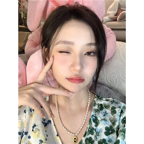 气质清冷女神初妍