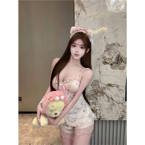 甜美反差女友Fayro